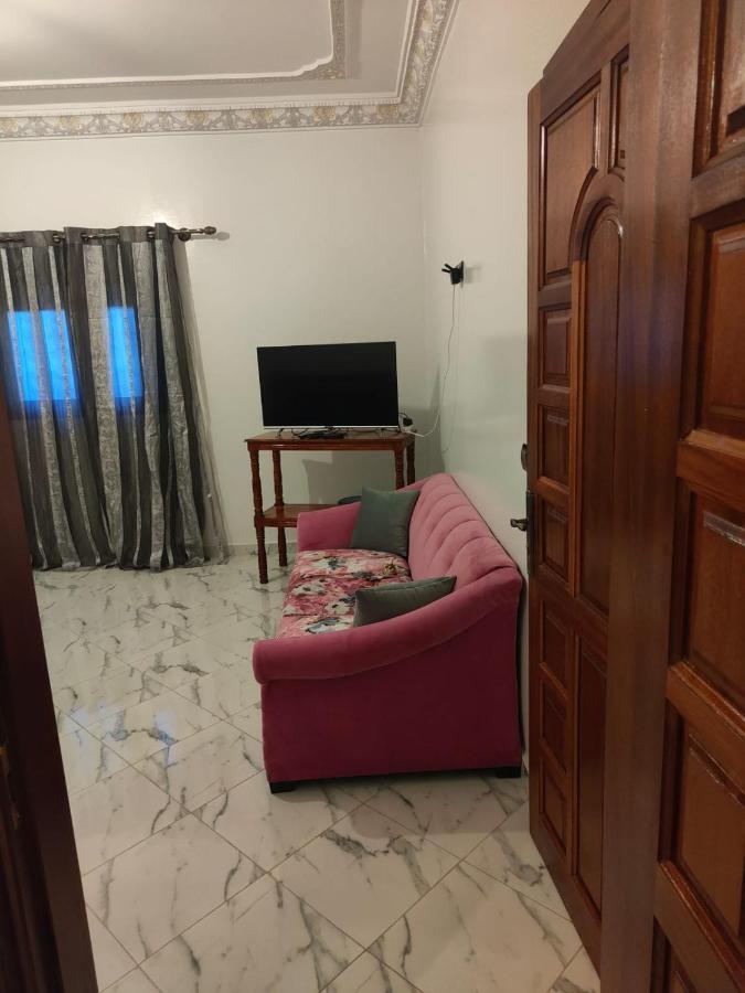 Studio Neuf Proprete Et Hygiene Irreprochable Proche Des Bus Ctm - 4 Em Etage Face Terrasse Tangier Exterior photo