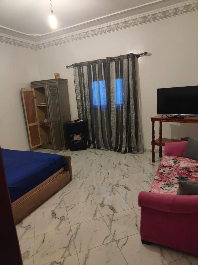 Studio Neuf Proprete Et Hygiene Irreprochable Proche Des Bus Ctm - 4 Em Etage Face Terrasse Tangier Exterior photo